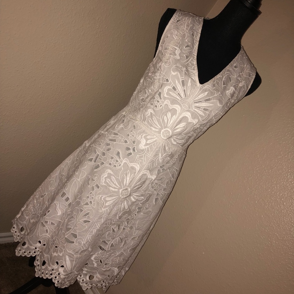 Theory White Embroidered Dress Size 10 NWT!